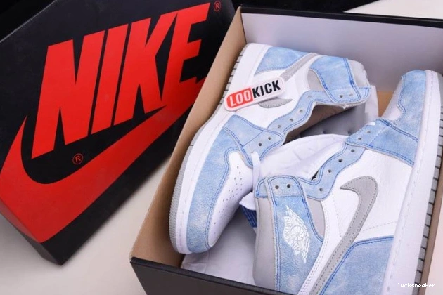 Reps LUCY Hyper 555088-402 OG High Royal Jordan 1 Retro 0727